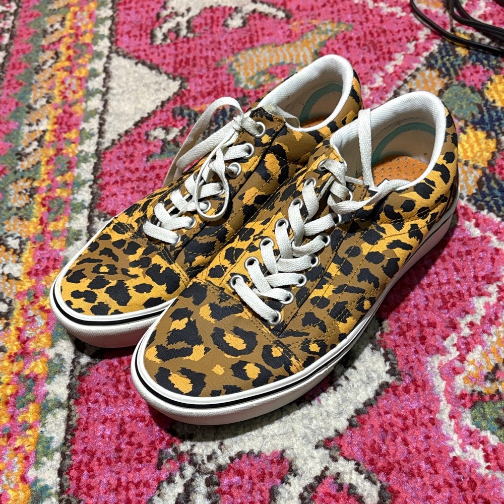 Vans Leopard Print Low Top Sneakers - Yellow & Black